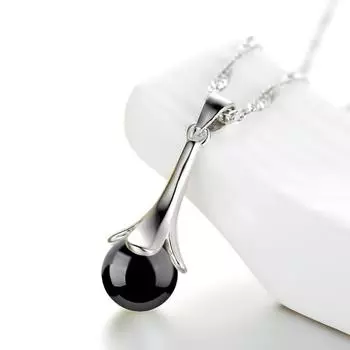 Black Agate Stone Pendant Female Lucky Leaf Pastoral Flower Temperament Silver-Plated Necklace Pendant