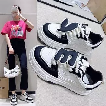 Black and white board shoes women s popular shoes this year 2025 spring and autumn women s shoes popular fashion temperament women s sports shoes 35
