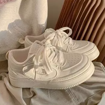 Black and white color matching women s shoes trendy 2024 winter new retro round head leather surface Korean version sports and leisure board shoes 35 чёрный