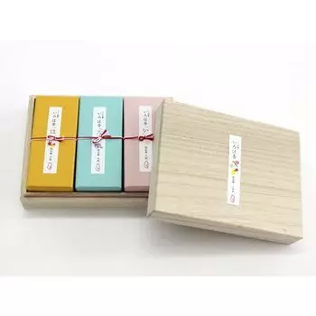 Благовония в обертке Fumika Милый предмет с мягким ароматом, который можно добавлять в письма или помещать в визитницу Японский поэтический клуб Iroha
