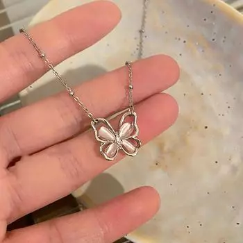 Блестящее ожерелье с бабочкой Изысканная цепочка с подвеской серебряного цвета
