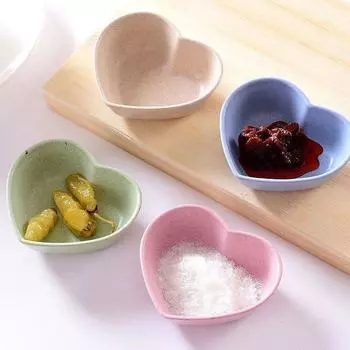 Блюдо из солений в форме сердца: Креативная пластиковая тарелка для закусок для домашней кухни, столовая посуда с приправой из пшеничной соломы. Love Nordic