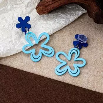 Blue Contrast Color Flower Stud Earrings 2025 New Arrival Summer Cold Feeling Exaggerated Earrings without Pierced Ears Mosquito Coil Ear Clip Blue mosquito coil ear clip