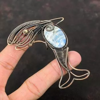 Голубой шеелитовый кулон, обернутый медной проволокой, кулон из драгоценных камней ручной работы, медные украшения, потрясающий кулон в виде рыбы, обернутый проволокой, ювелирные изделия для подарка