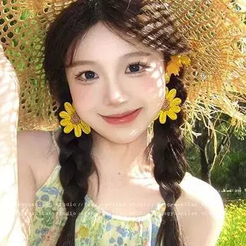 Blue Straw Knitting Starfish Earrings Vacation Style Personalized and Exaggerated Earrings Women s Beautiful 2025 Earrings Yellow Flower Earrings(925 silver needle)