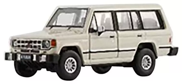 BM CREATIONS Mitsubishi Pajero 1-го поколения 1983 года, цвет слоновой кости, готовый продукт 64B0242 1/64 (LHD)