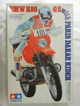 BMW R80GS и гонщик Париж-Дакар