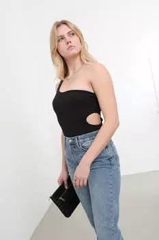 Боди в рубчик с одним ремешком и низкой талией, черное