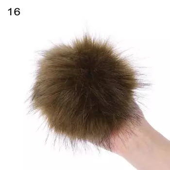 Большая шапка-бини 15 см с помпоном из искусственного меха 16