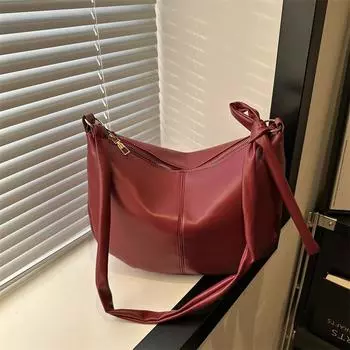 Большая сумка через плечо 2024 года, летняя новая ретро-нишевая сумка большой вместимости, простая модная женская сумка-тоут чёрный