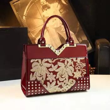 Большая сумка, новинка 2024 года, модная и большая вместительная женская сумка из натуральной кожи для мам среднего возраста, женская сумка через плечо, атмосфера, высококачественная сумка через плечо для женщин бордовый