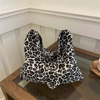 Большая вместимость Интернет знаменитости леопардовый принт сумка женская сумка новая модная текстура плечо подмышки сумка иностранный стиль рюкзак женский темно-коричневого