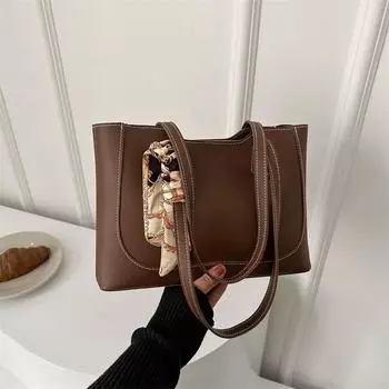 Большая вместимость, новые весенние городские сумки, популярные в этом году, женская простая модная сумка через плечо для поездок на работу чёрный