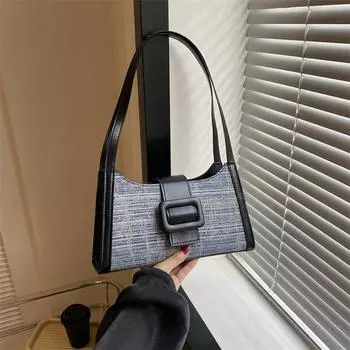 Большая вместимость одно плечо 2024 лето новая модная нишевая дизайнерская сумка женская иностранного стиля маленькая квадратная простая сумка подмышкой женская чёрный