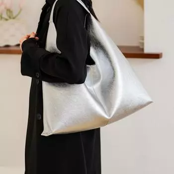 Большая вместительная серебряная брендовая сумка-хобо для женщин, роскошный дизайнерский кошелек из искусственной кожи, модная повседневная сумка-шоппер 42x11x27cm чёрный