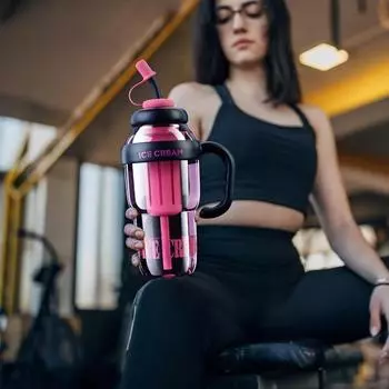 Большая вместительная спортивная бутылка для воды, летняя пластиковая кружка, симпатичная чашка для чая с молоком, чайник с ручкой и соломинкой для использования на открытом воздухе, в офисе, на кемпинге, в спортзале 1200ml фиолетовый