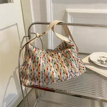 Большая вместительная сумка женская летняя 2024 новая модная сумка через плечо нишевая трикотажная сумка-тоут в иностранном стиле белый