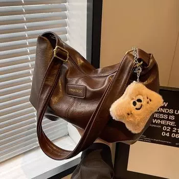 Большая вместительная сумка женская осень 2024 года новая модная нишевая дизайнерская сумка через плечо сумка-мессенджер знаменитость взрыв интернет-сумка для пельменей чёрный