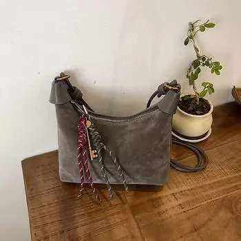 Большая вместительная замшевая сумка на молнии через плечо, однотонная модная сумка-тоут с мягкой строчкой, простая сумка с подвеской 20x10x18cm