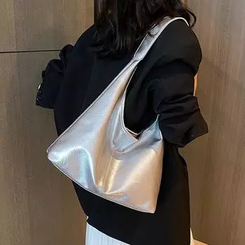 Большая вместительная женская сумка 2024 года, новая простая и универсальная сумка через плечо, популярная в этом году сумка-ведро с текстурой для поездок на работу No specification серебряный