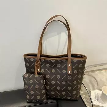 Большая вместительная женская сумка из текстурированной мягкой кожи 2024 года, новая модная сумка в европейском и американском стиле, универсальная сумка через плечо белый