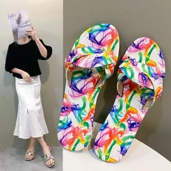 Большие размеры, цветные тапочки для отдыха с цветочным принтом, летняя повседневная обувь на плоской подошве, для дома и верхней одежды, новинка 2024 года, шлепанцы с круглым носком 36 черный белый