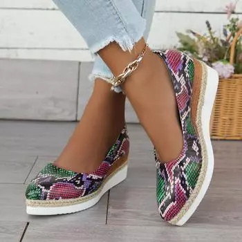 Большие размеры на толстой подошве 2024 года, новые модные туфли с заостренным носком и легким ртом, повседневные женские туфли с высоким каблуком, подходящие по цвету 36 зелёный