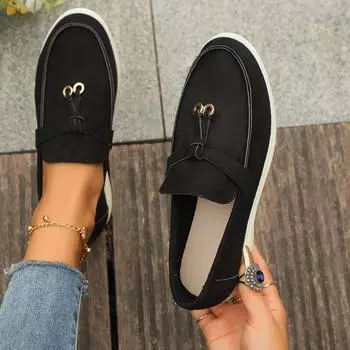 Большие размеры одинарных женских туфель 2024 года, новые мокасины с одной педалью, шапочки с бахромой, повседневная обувь 36 шампанского