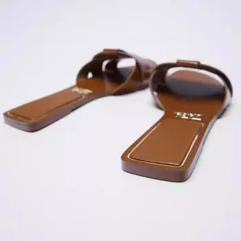 Большие размеры, плоский подошва, трендовые домашние и уличные тапочки с одним символом, женские 2024, новые однотонные модные классные тапочки с перекрестными узорами 35 чёрный