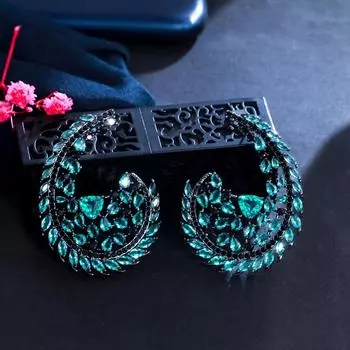 Большие серьги-гвоздики CMM с великолепным зеленым фианитом зелёный