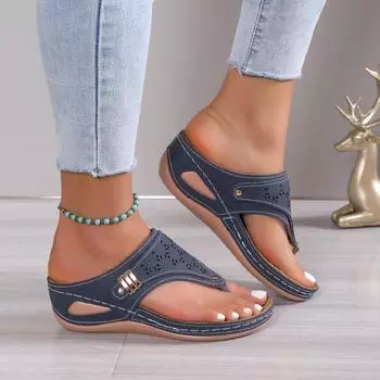 Большие шлепанцы для женщин, новые летние модные повседневные пляжные сандалии с укороченным каблуком и толстой подошвой 36 чёрный