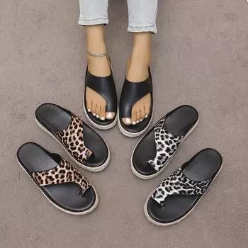 Большие тапочки весна-лето 2024 года, новые сандалии с круглым носком, сандалии на платформе с леопардовым принтом, тапочки на танкетке, женская обувь 36 чёрный