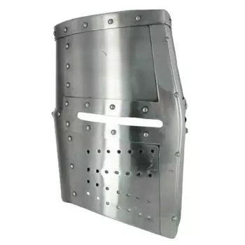 Большой шлем 18 калибра 13-го века с железным крестом