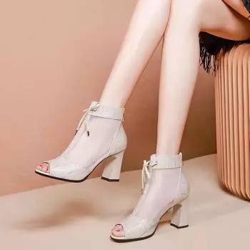 Босоножки Ботинки Женские Толстый каблук с сеткой Короткие ботинки 2024 Новая весна Острые носки Ботинки с открытым носком Босоножки на высоком каблуке Туфли 34 чёрный