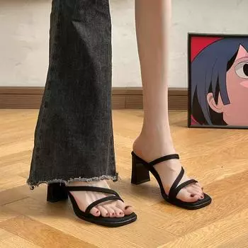 Босоножки на грубом каблуке, женская верхняя одежда на весну и лето 2025, новый нишевый дизайн, чувство универсальности, юбка, босоножки на высоком каблуке с открытым носком 35