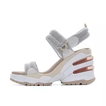 Босоножки на танкетке COSMOS см [пепельный] женские 24,5 белый