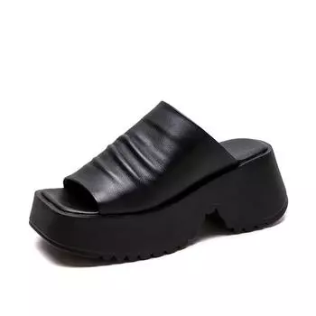 Босоножки на танкетке для женщин. Удобные кожаные босоножки с открытым носком черного и коричневого цветов. 35 чёрный