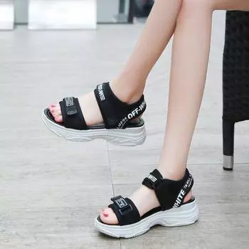 Босоножки на танкетке школьная обувь 2024 лето новые универсальные босоножки на платформе римские пляжные туфли 35 белый