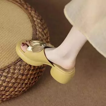 Босоножки на толстой подошве и каблуке для женщин, которые можно носить, односложные тапочки 2024 года, новые летние туфли на толстом каблуке, классные тапочки с бантом 35 неоновый жёлтый