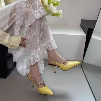 Босоножки на высоком каблуке с острым носком, женская летняя верхняя одежда 2025 года, новые повседневные универсальные сандалии с металлической резинкой и пустыми носками 35 серебряный