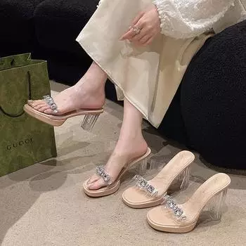 Босоножки на высоком каблуке женские летние 2025 новые прозрачные стразы на толстой подошве фея ветер сексуальные хрустальные босоножки на толстом каблуке 35