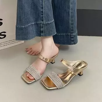 Босоножки на высоком каблуке женские новые летние особой формы и шлепанцы с перемычкой, стразы, квадратный носок, уличные тапочки 35