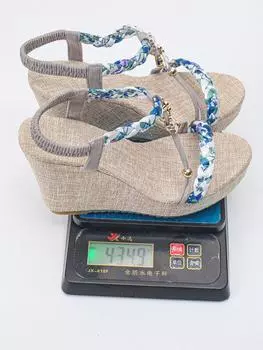 Босоножки в стиле бохо 2025 весна-лето корейская версия новые босоножки на покатом каблуке со стразами импортная торговля туфли на платформе большого размера 36