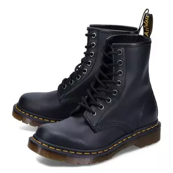 Ботинки 8 отверстий 1460 ЖЕНСКИЕ БОТИНКИ НА ШНУРОВКЕ 11821002 Черный см [Dr. Martens] Женщины 23.0 [Предмет] чёрный