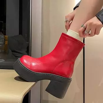 Ботинки Martin на толстой подошве и толстом каблуке для женщин осень-зима 2024 года, новые модные короткие ботинки большого размера с круглым носком и высоким каблуком 35 чёрный