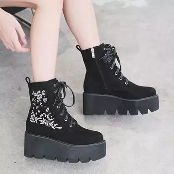 Ботинки с цветочной вышивкой в стиле ретро в готическом стиле, женские ботильоны на платформе, черные замшевые ботильоны на танкетке, толстой подошве и молнии 35 чёрный