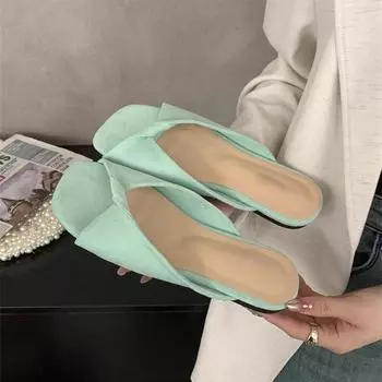 Bow hollow flat bottom sandals women wear new square head beach one-word slippers in summer 35