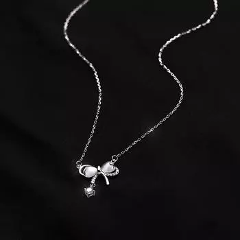Bow Necklace for Women s Light Luxury Niche Collarbone Chain Cat Eye Stone Necklace New Year