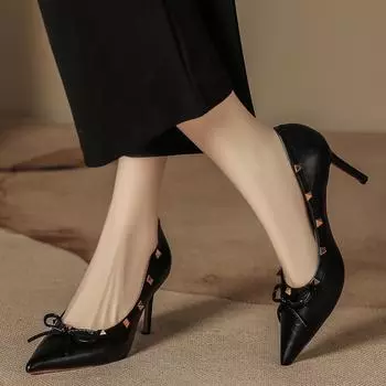 Bow single shoes women s autumn and winter new rivet high heels women s high sense women s pointed Andra red French single shoes 34 чёрный