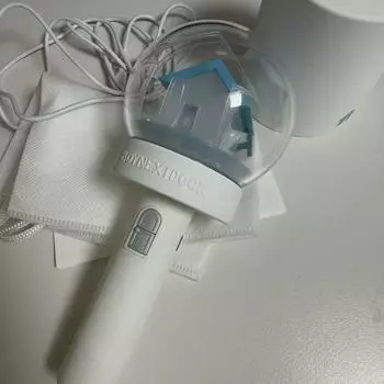 BOYNEXTDOOR Светящийся жезл